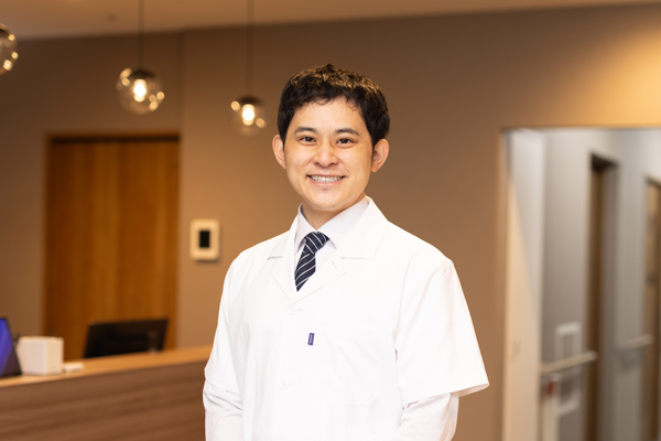 院長　鳥越陸矢